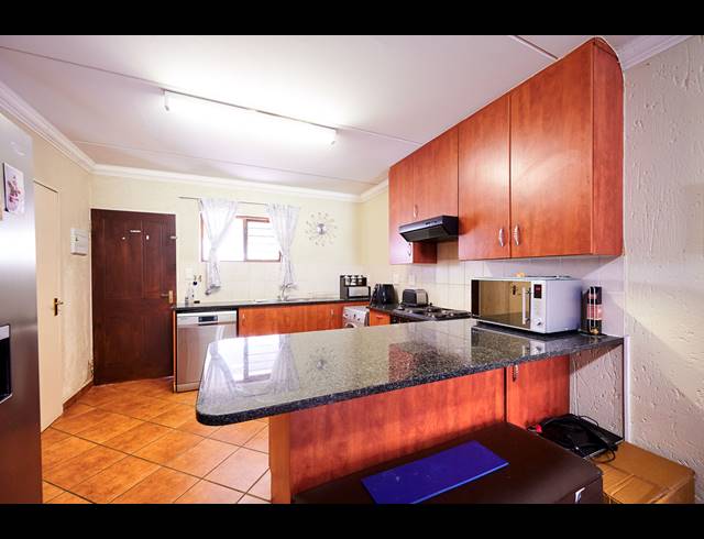 1 BEDROOM APARTMENT SOLD IN PAULSHOF